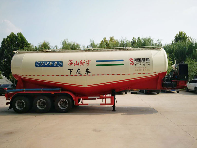 粉粒物料運(yùn)輸罐車(chē)價(jià)格